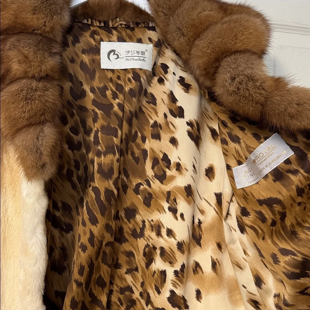 Luxurious Elegant Cream 100% Real mink Fur Coat - Picture 7 of 13